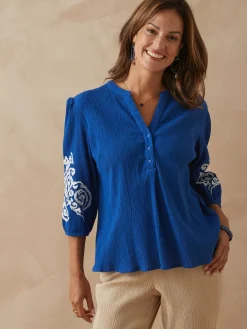 Femme Daxon Blouse manches brodées