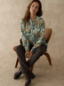 Femme Daxon Chemisier en crêpe col montant volanté