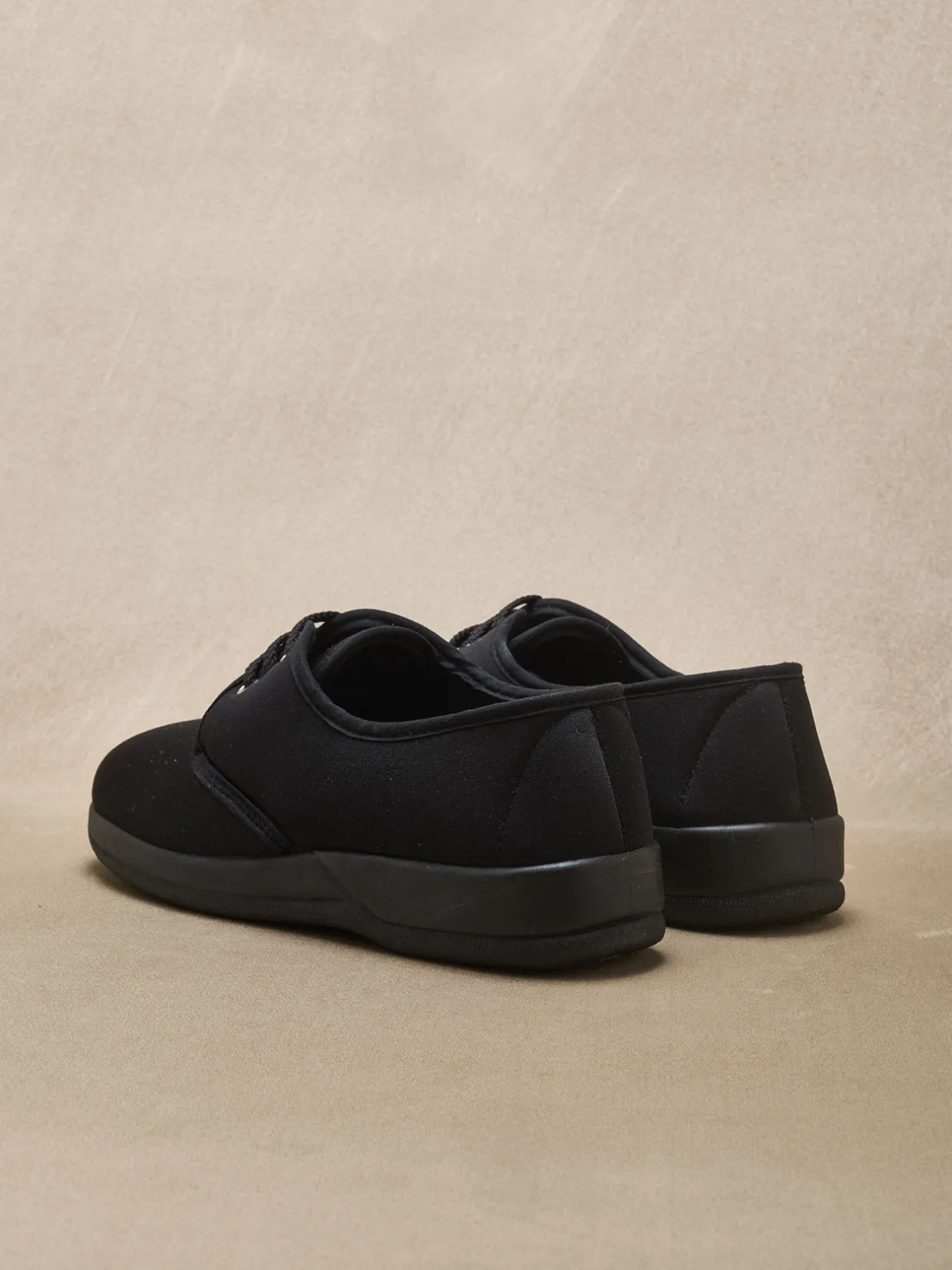 Femme Pédiconfort Derbies en maille légèrement extensible