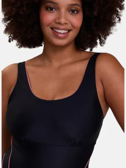 Femme Sans Complexe Maillot de bain piscine Bondi Beach