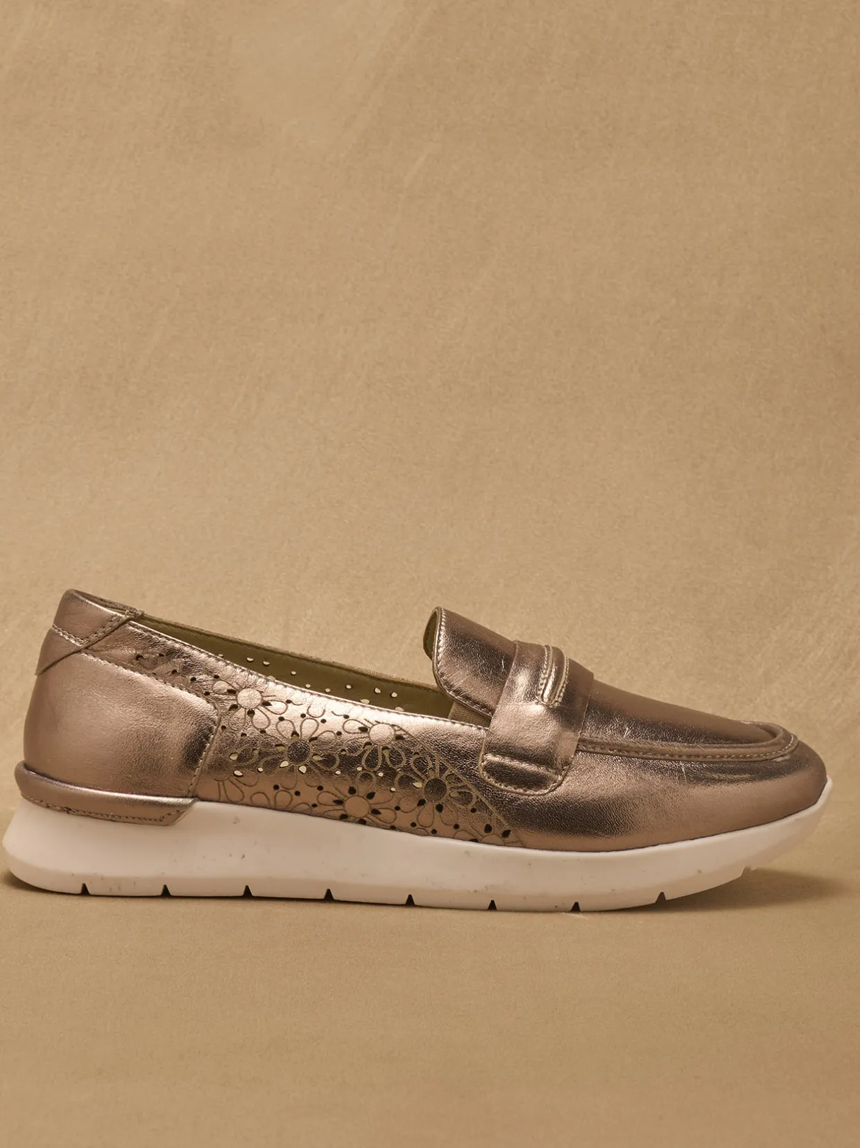 Femme Pédiconfort Mocassins cuir motifs ajourés