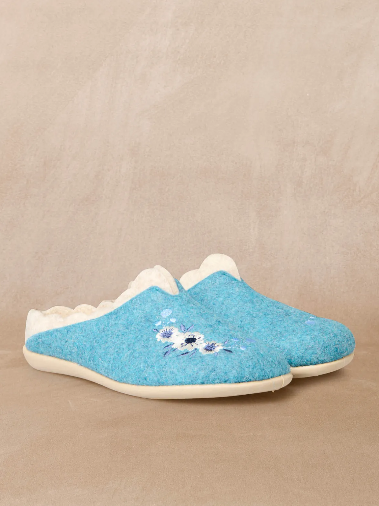 Femme Pédiconfort Mules broderies fleurs semelle amovible