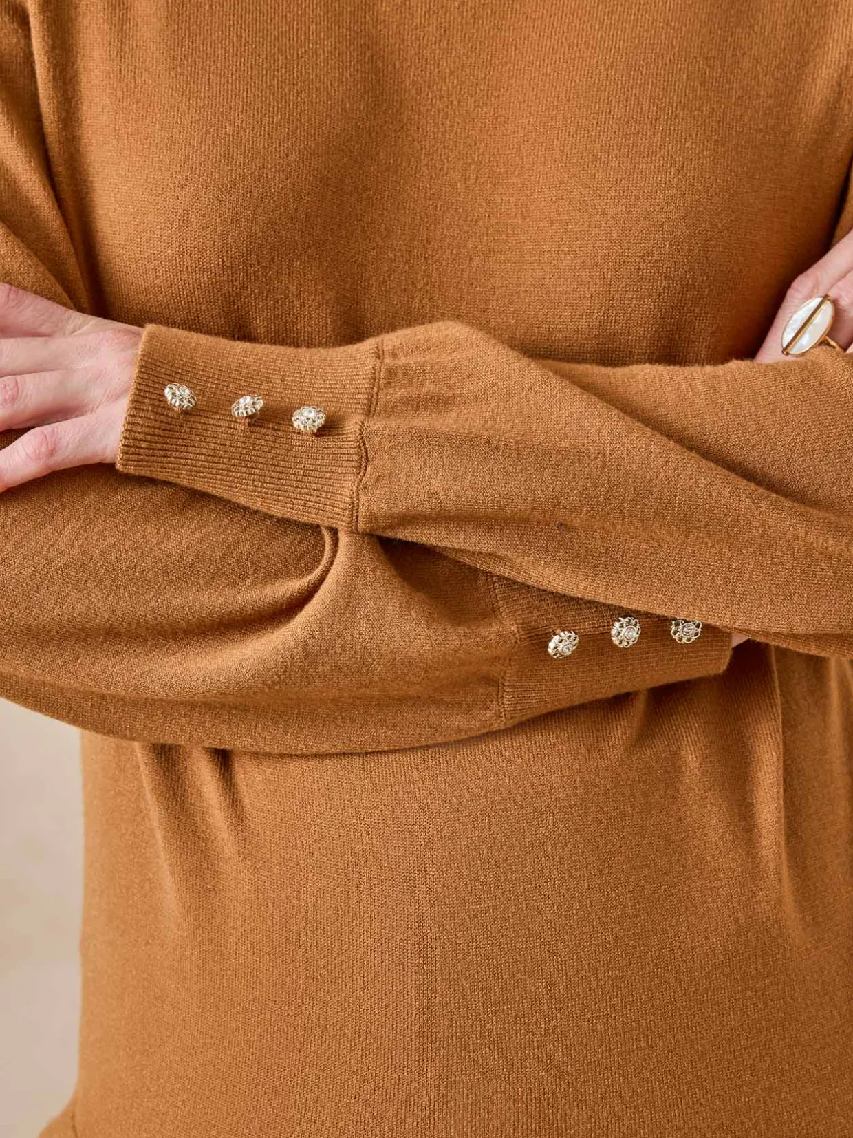 Femme Daxon Pull boutons-bijoux aux manches