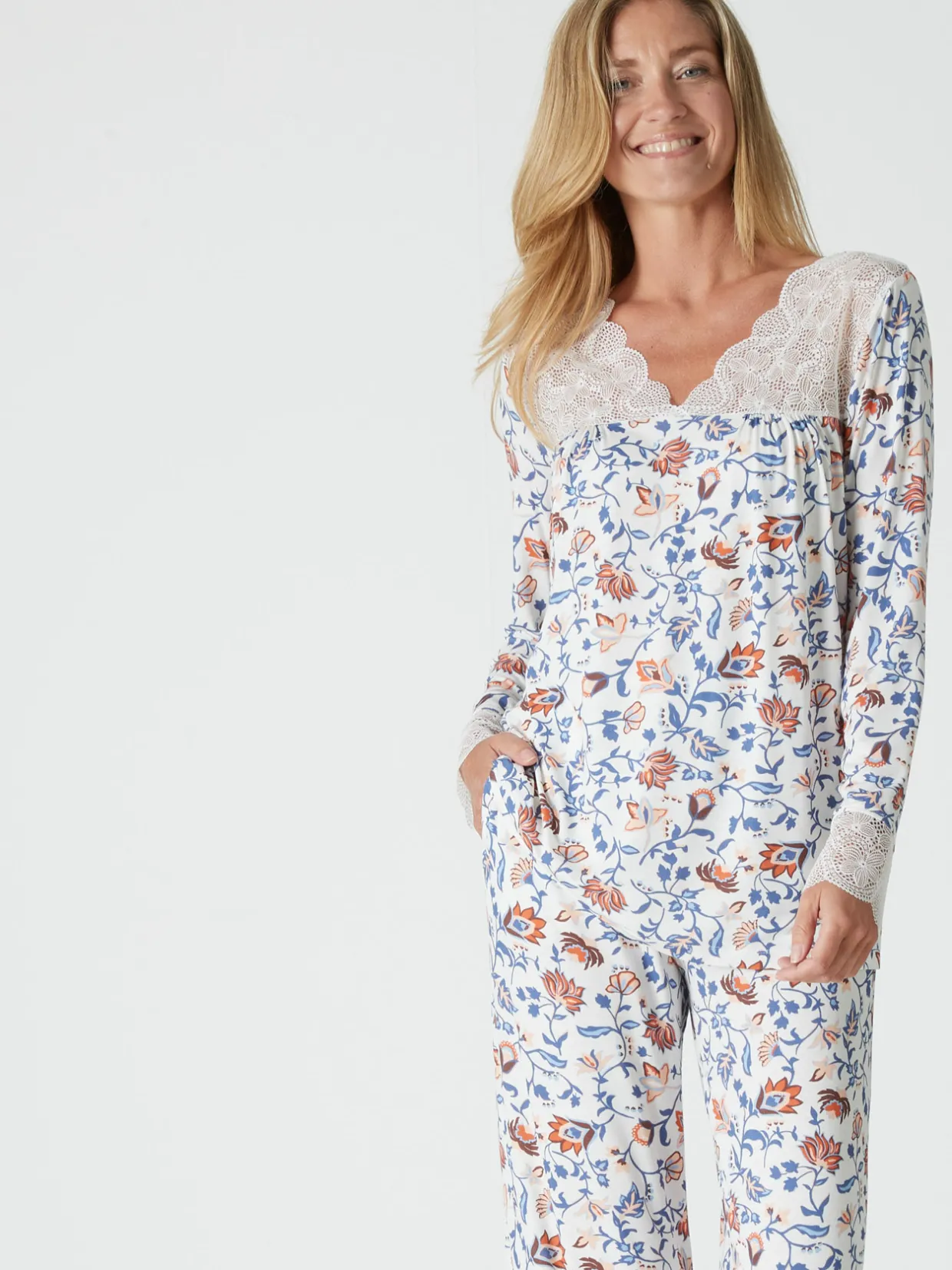 Daxon Pyjama empiècement dentelle