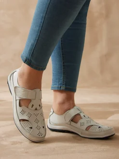 Femme Pédiconfort Salomés ajourés à scratch