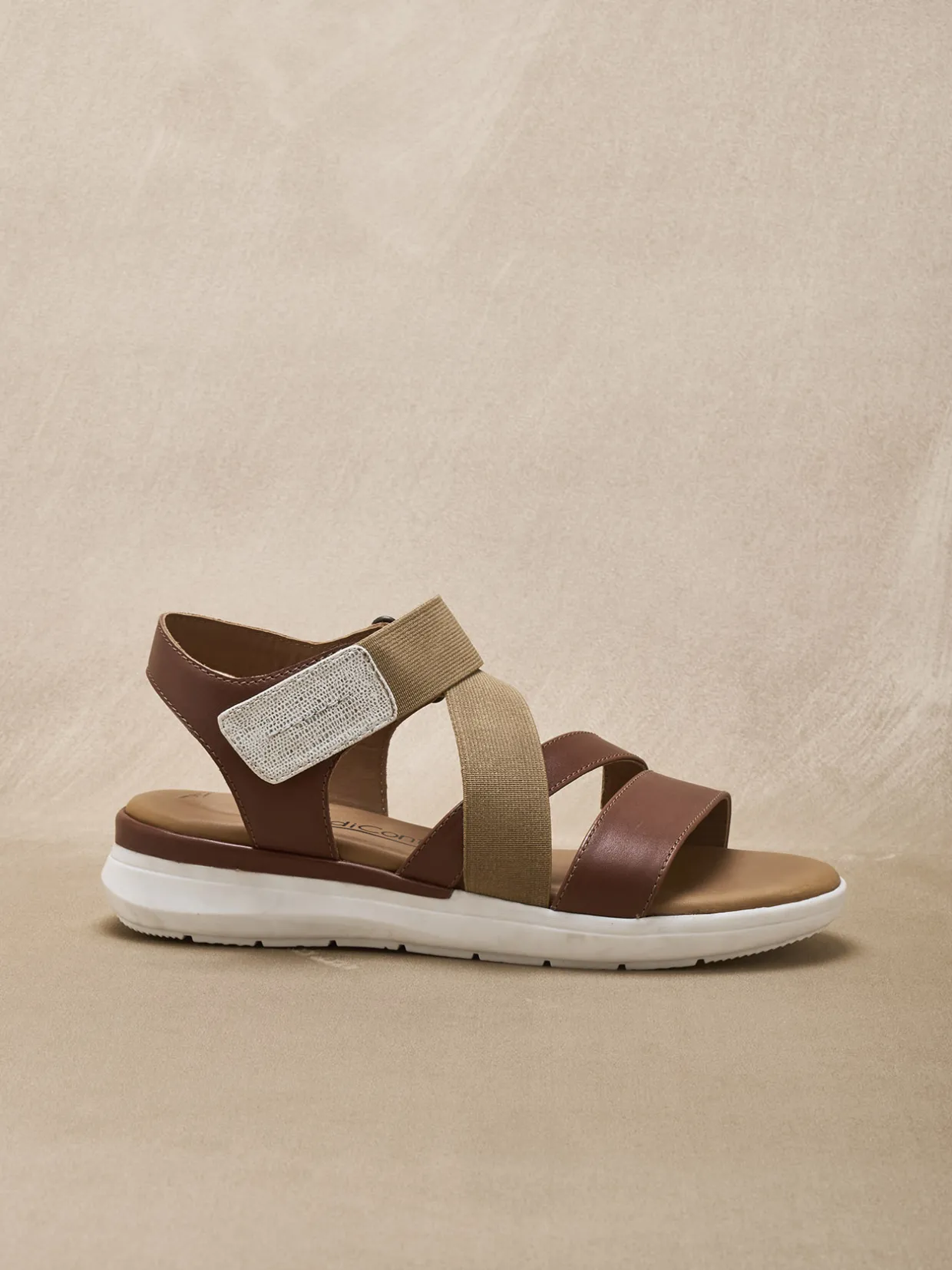 Femme Pédiconfort Sandales cuir à scratch et élastiques