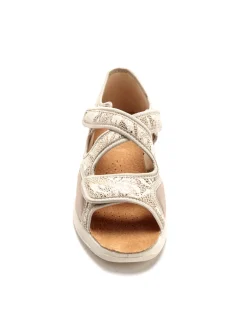 Femme Pédiconfort Sans-gêne à ouverture totale