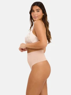 Sans Complexe String sculptant invisible Perfect Touch