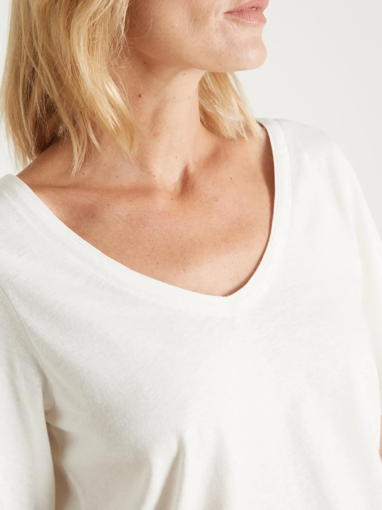 Femme Daxon Tee-shirt avec dentelle au dos