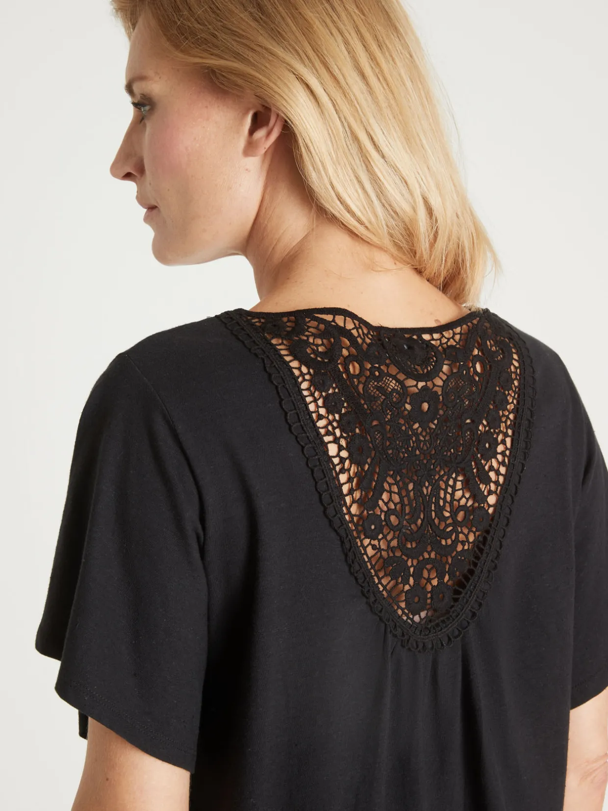 Femme Daxon Tee-shirt avec dentelle au dos