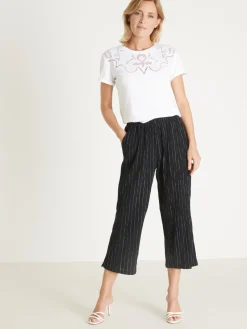 Femme Daxon Tee-shirt coton à broderies ajourées