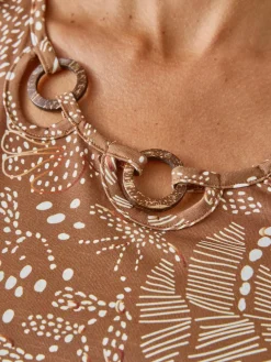 Femme Daxon Tee-shirt encolure fantaisie