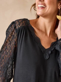 Femme Daxon Tee-shirt fantaisie avec dentelle